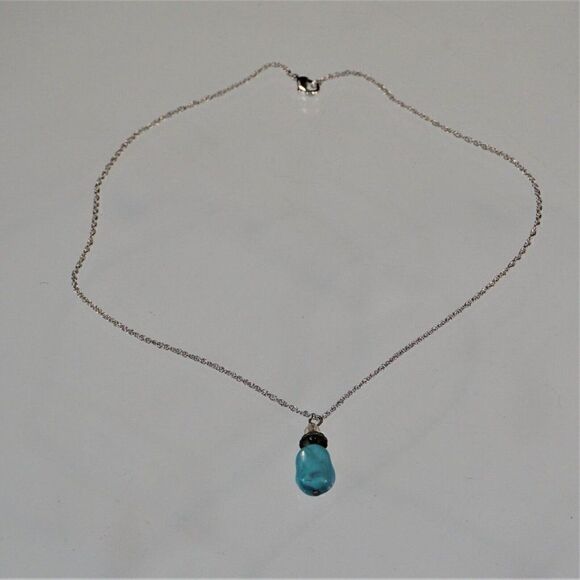 Delicate Blue Pendant Necklace Simulated Turquoise Stone  Silver Tone Chain - Picture 3 of 4
